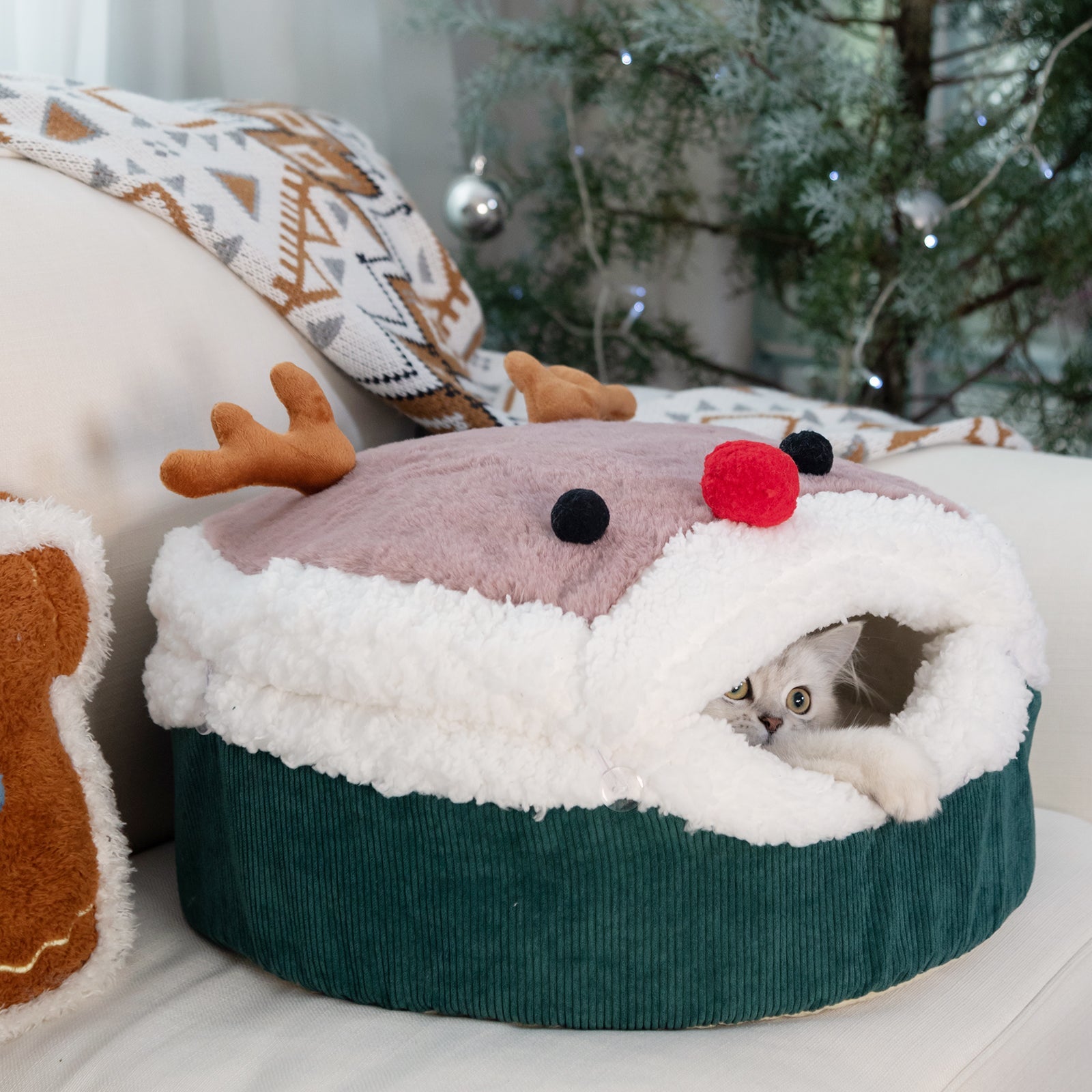 Reindeer Style Cat Bed