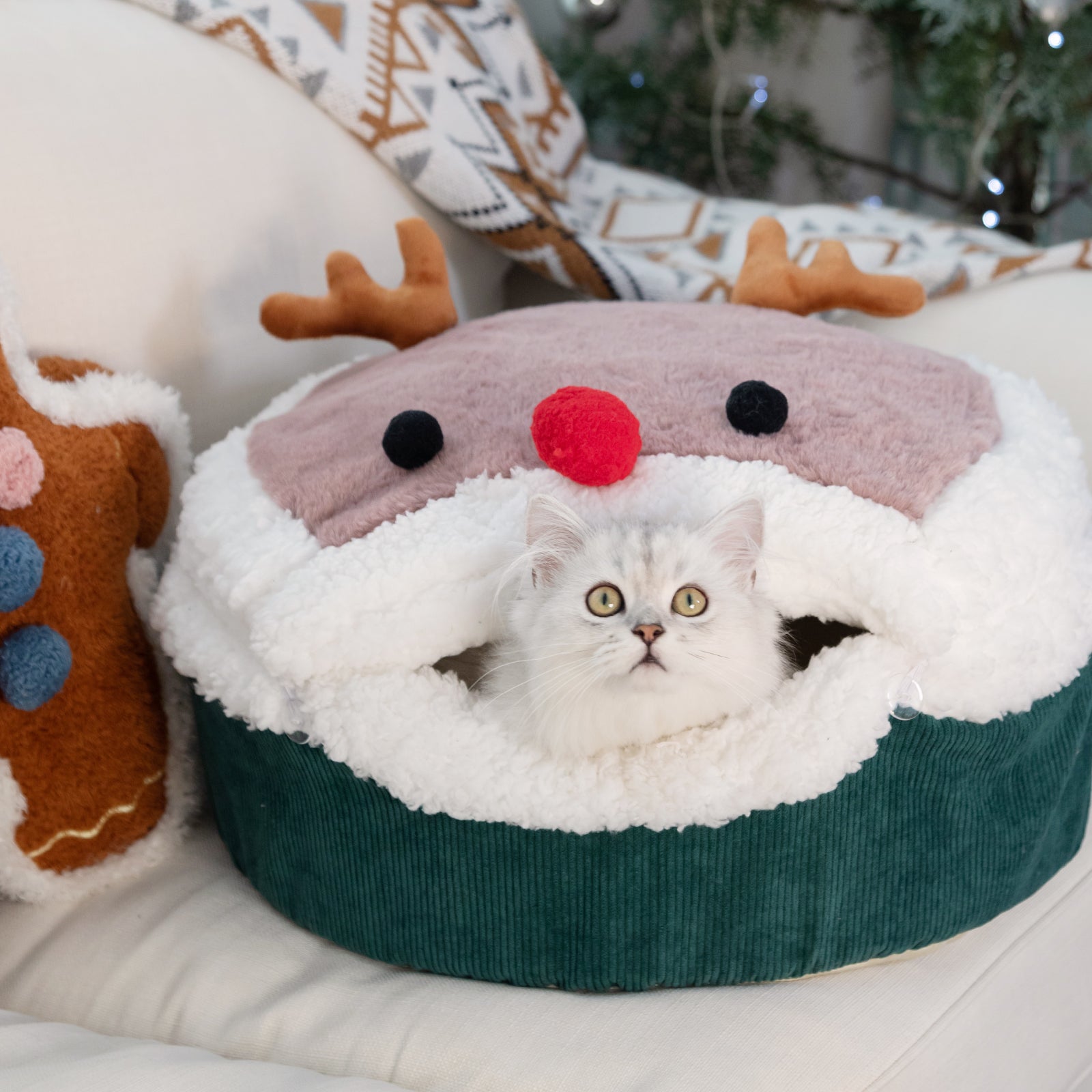 Reindeer Style Cat Bed