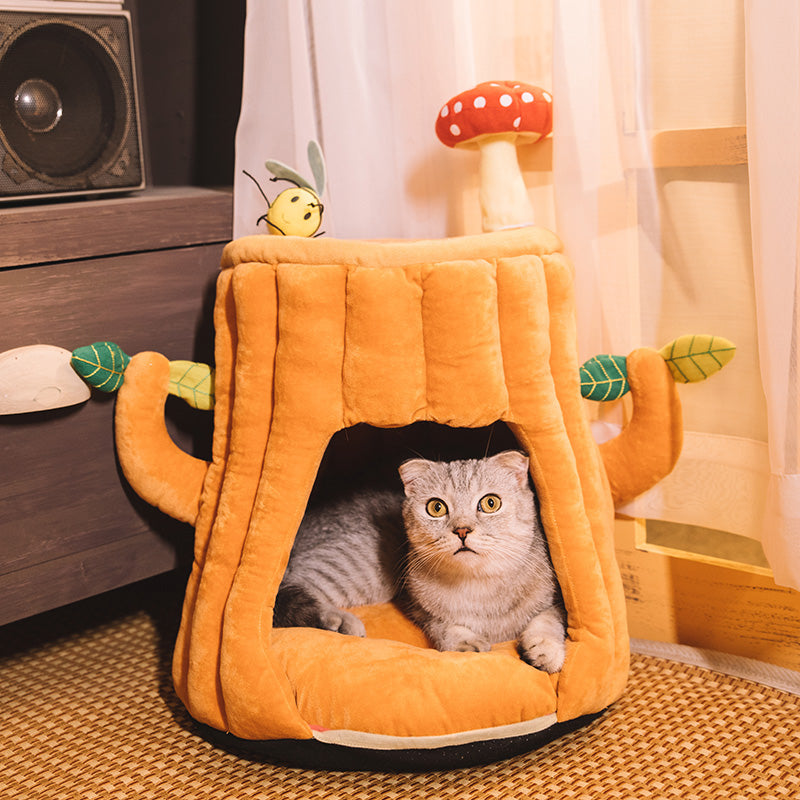 Tree-Shaped Cat Bed