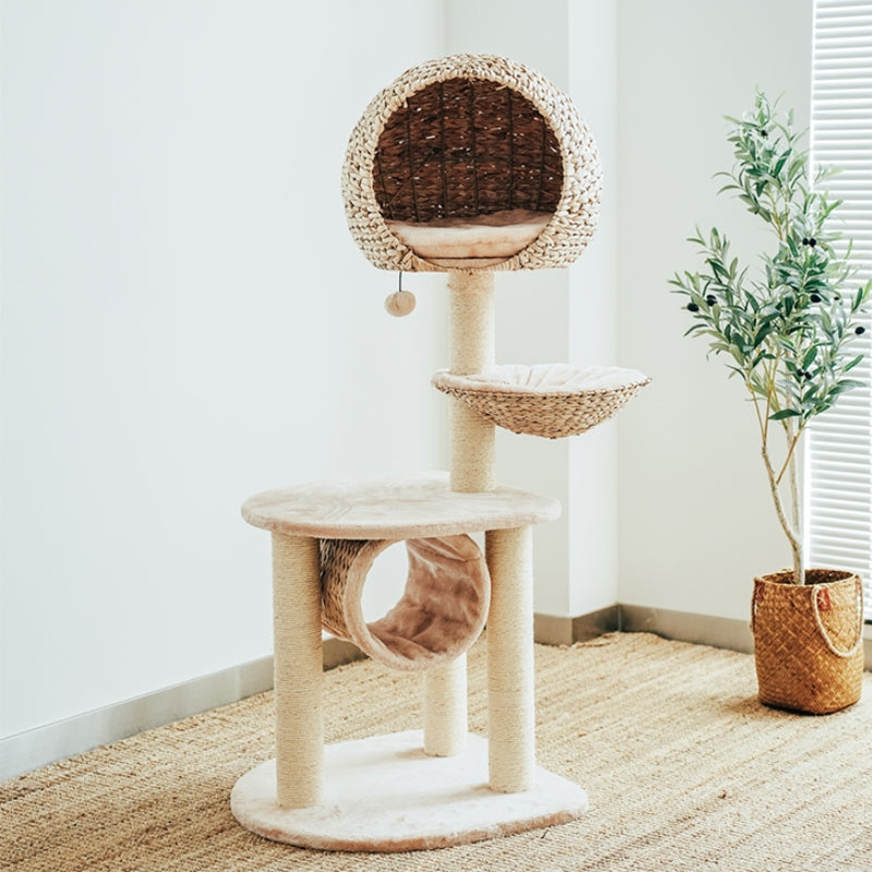 ront view of the Bird Nest Cat Tree